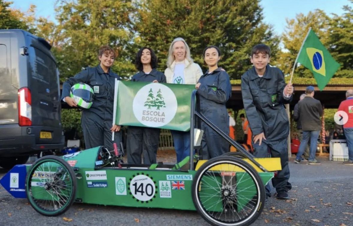 eKar: Alunos da Escola Bosque constroem carro elétrico e competem na Inglaterra